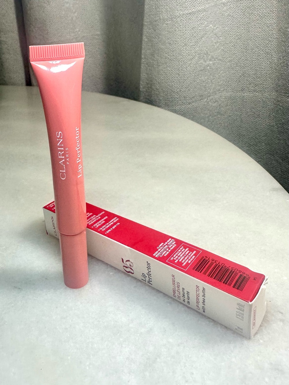 CLARINS Lip Perfector Shea Butter .35oz Full Size in 05 Candy Shimmer
New In Box